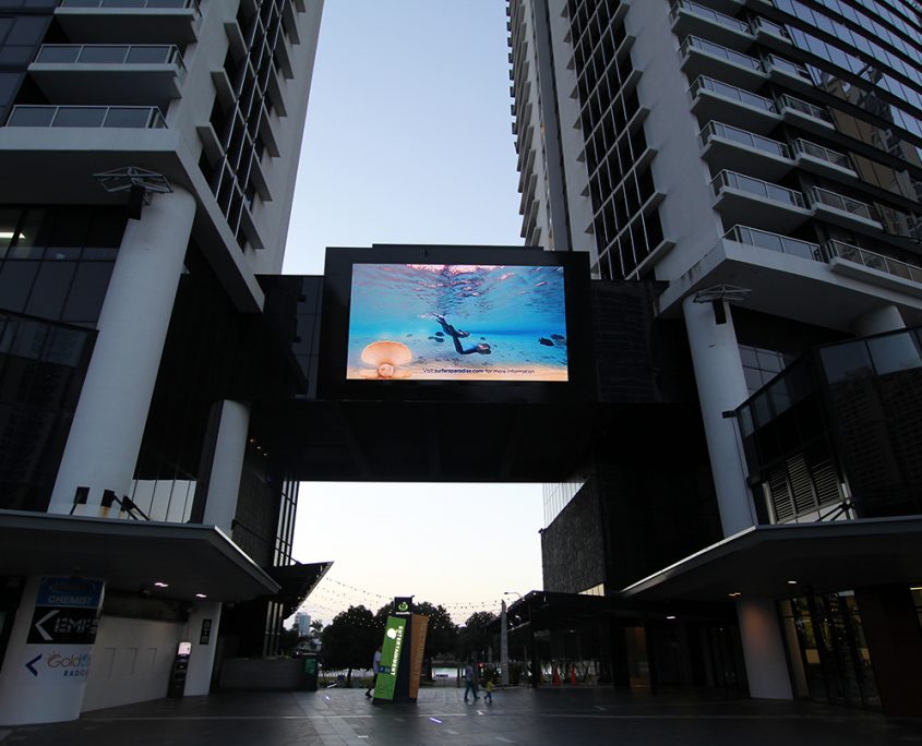 Circle on Cavill Big Screen LED Screen Outdoor Billboard Advertising Sign