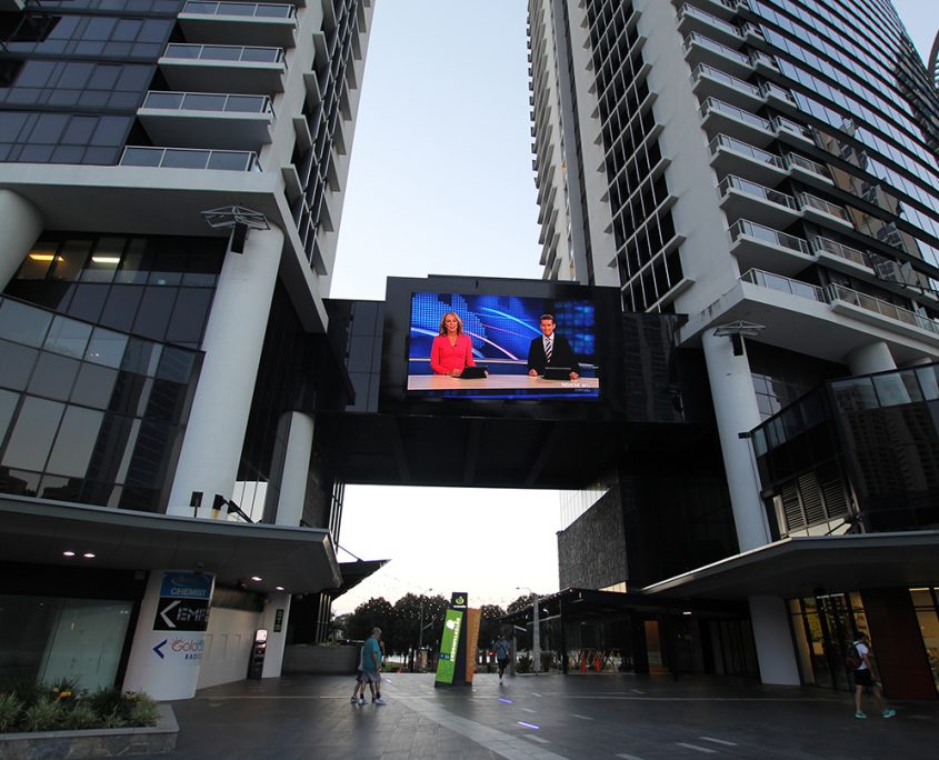 Circle on Cavill Big Screen LED Screen Outdoor Billboard Advertising Sign