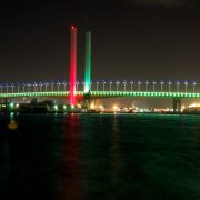 bolte-bridge-ula-4 Bolte Bridge Columns Custom LED Facade Architectural Lighting