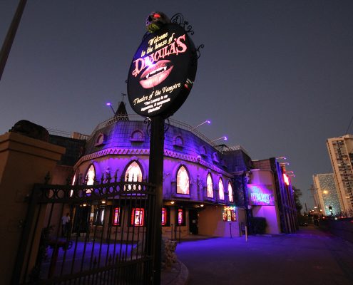 Draculas Cabaret Restaurant Gold Coast Building Facade Lighting and LED Screens