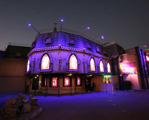 Draculas Cabaret Restaurant Gold Coast Building Facade Lighting and LED Screens