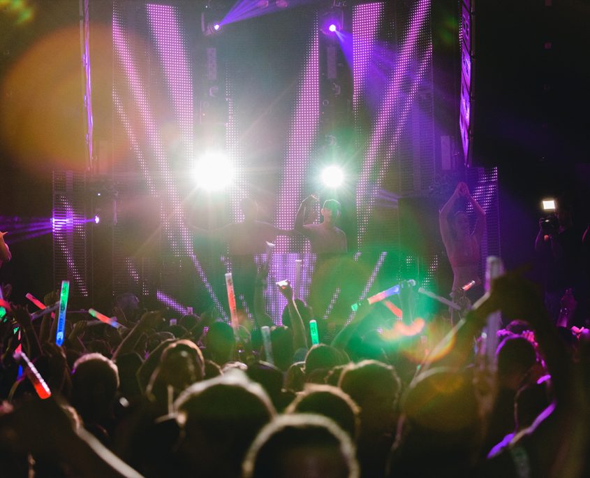 Gilligans-Backpackers-Hotel-Resort-4 Gilligans Backpackers Hotel and Resort LED Spot Light Show and LED Screen Digital Display