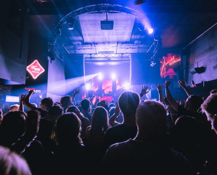 Gilligans-Backpackers-Hotel-Resort-5 Gilligans Backpackers Hotel and Resort LED Spot Light Show and LED Screen Digital Display