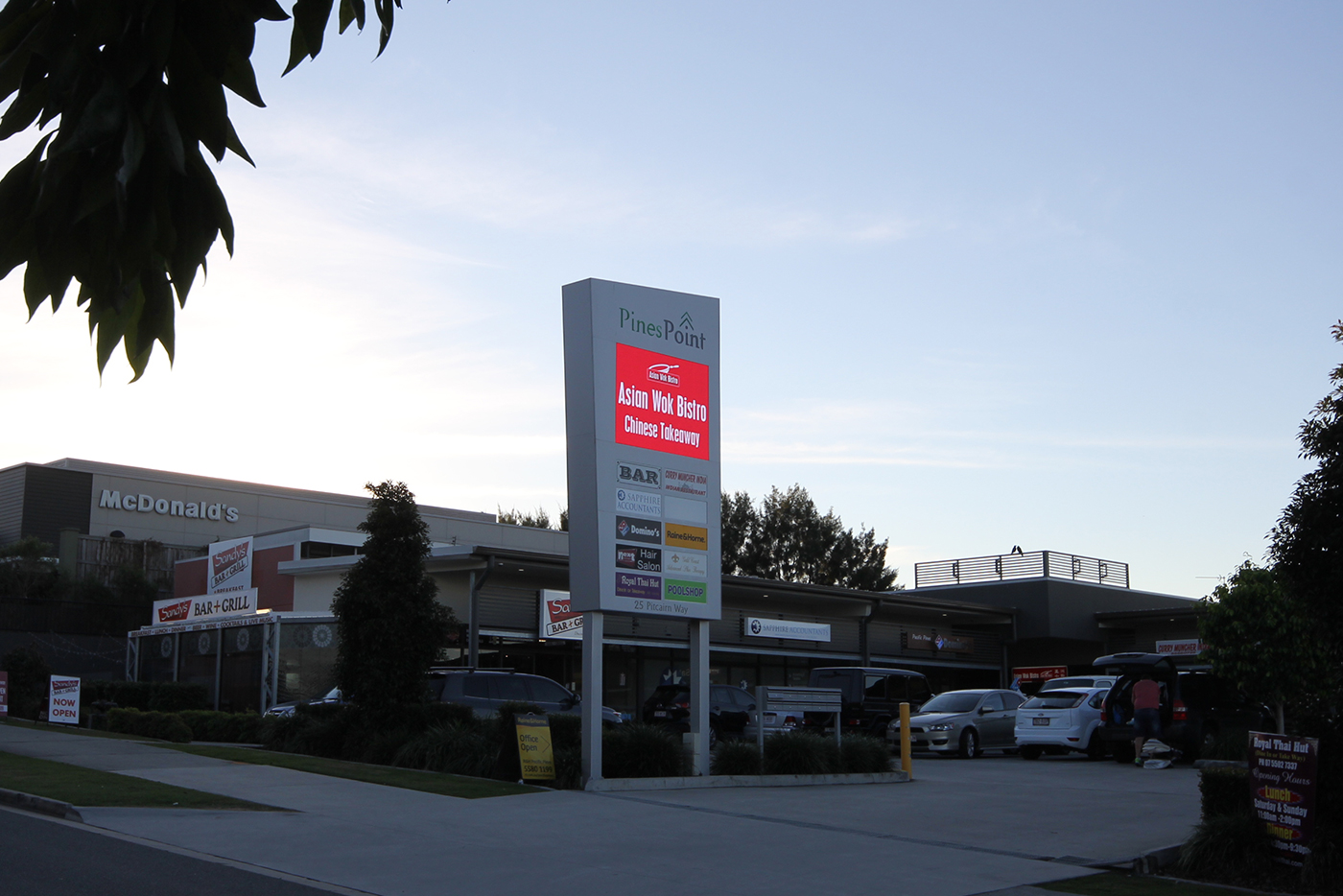 Pines Point Outdoor LED Billboard Roadside Digital Advertising