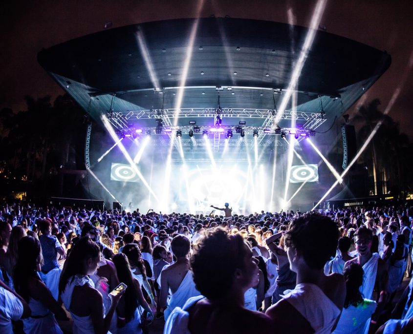 Toagegest Musical Festival Stage Lighting LED Spot Light Show and LED Big Screen