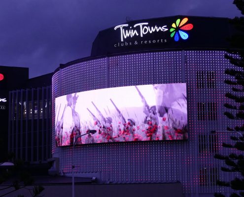 Twin Towns Clubs and Resorts Outdoor LED Building Facade Lighting and Curved LED Screen