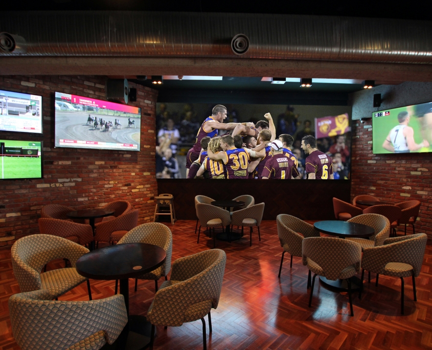 2020_1st-on-Wharf---Twin-Towns_456