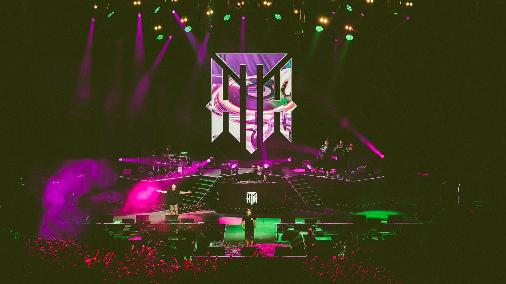 JosephMayers-HilltopHoods_3436